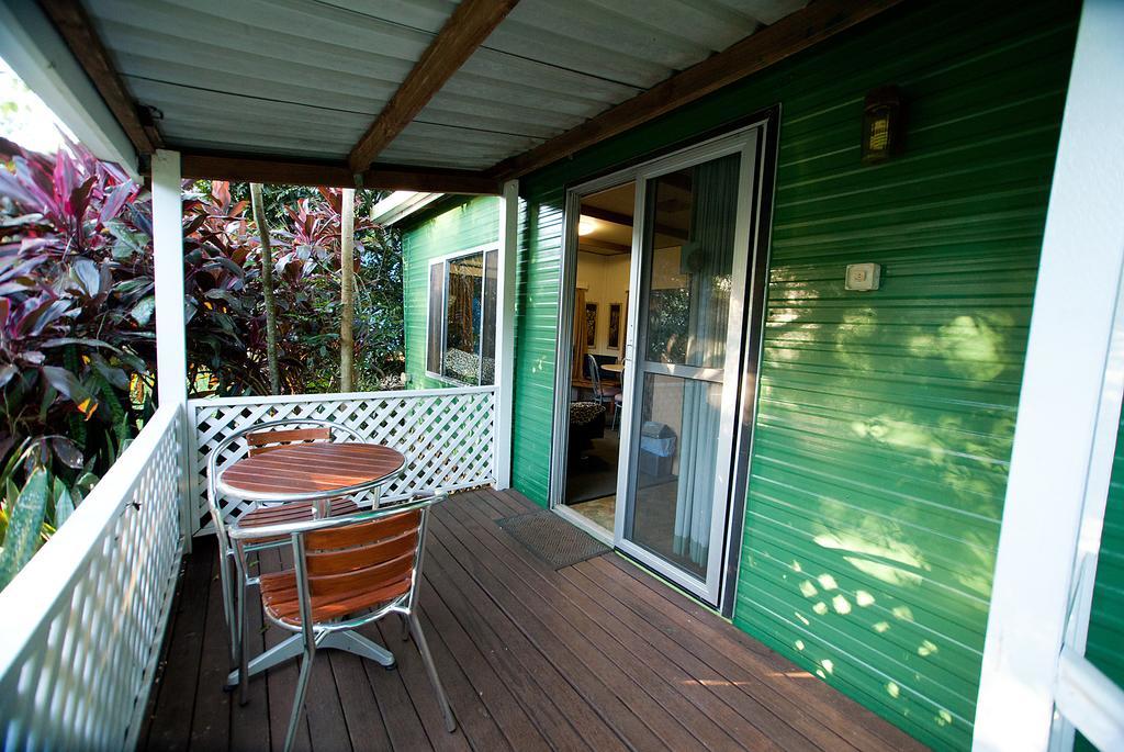 Lake Eacham Tourist Park & Cabins Szoba fotó